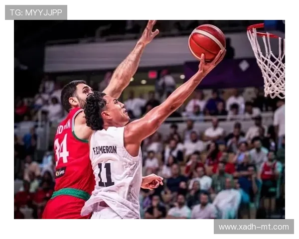 男篮半场落后日本14分犯规多